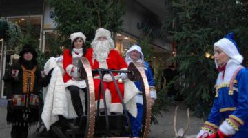 L'arrivée du père Noël et de son renne